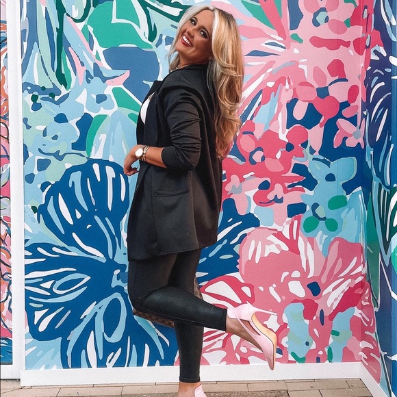 Meet your Posher, McKenna - Picture 1 of 1